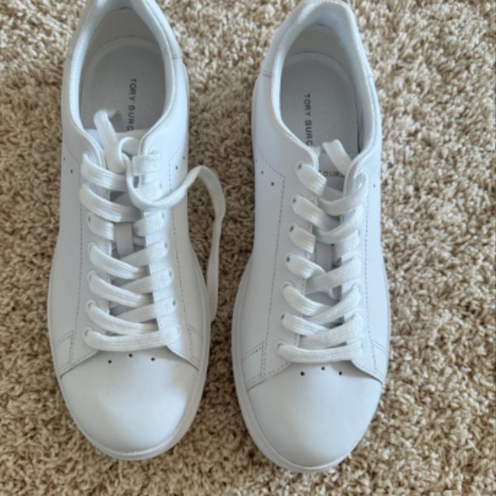 Howell Court Sneakers